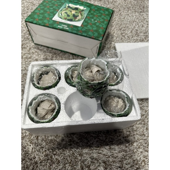 Set Of‎ 6 Porcelain Christmas Votive Holders Tealites Included Item PVV-CHR - Picture 1 of 3